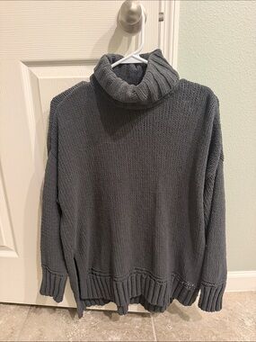 aerie Charcoal Gray Turtleneck Sweater